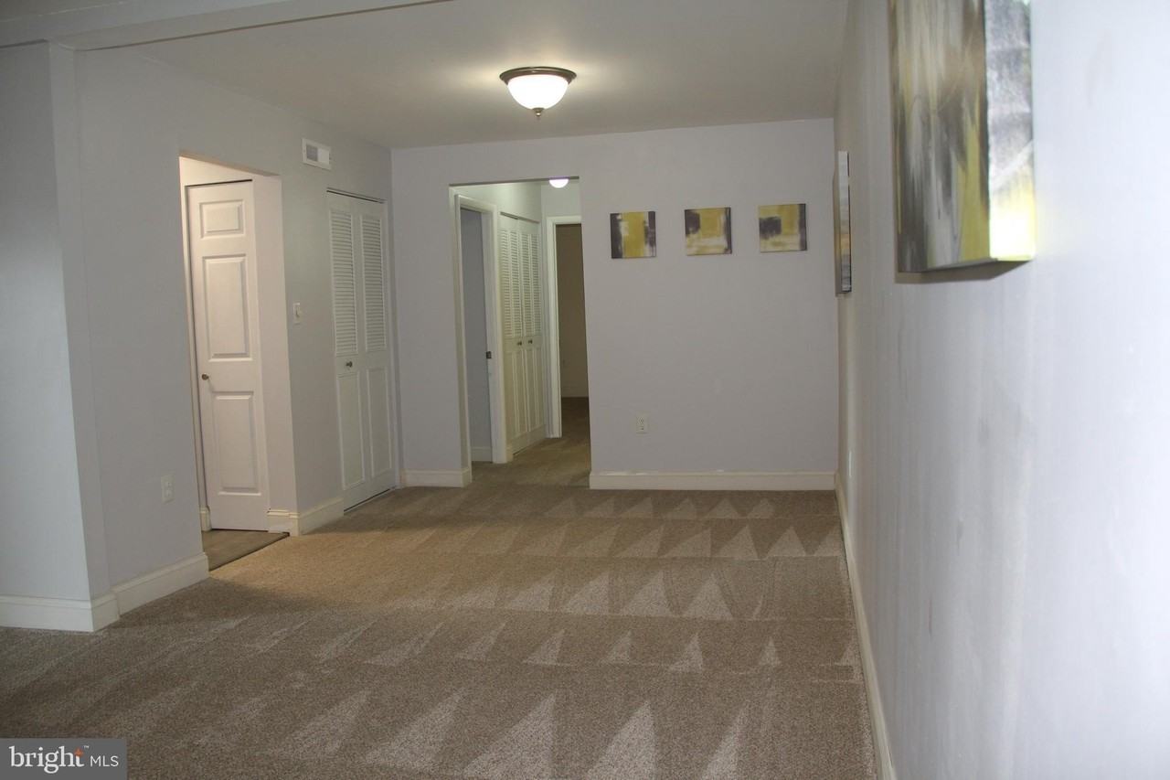 3360 Woodburn Rd Apt 23 #23 - Photo 5 of 50