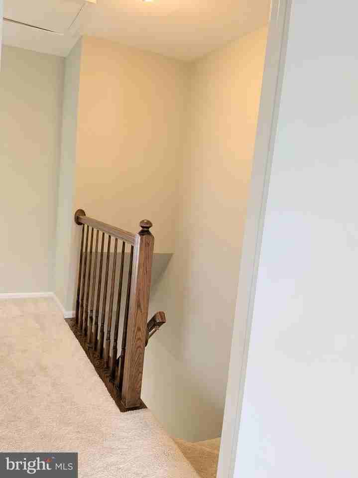 7580 Thurston Ln - Photo 6 of 12