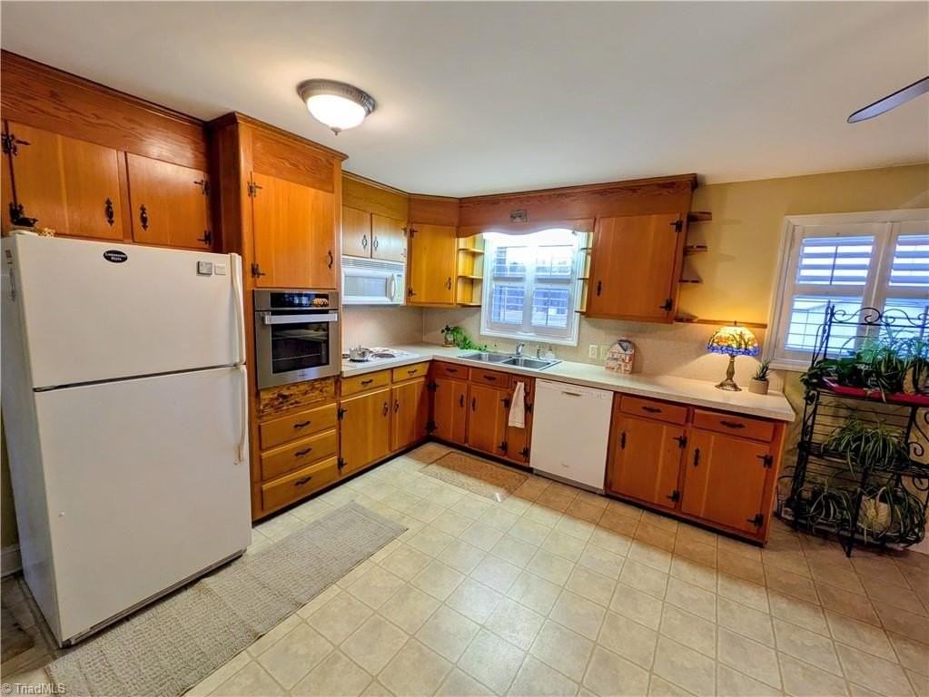 253 Johnson Rd - Photo 2 of 22