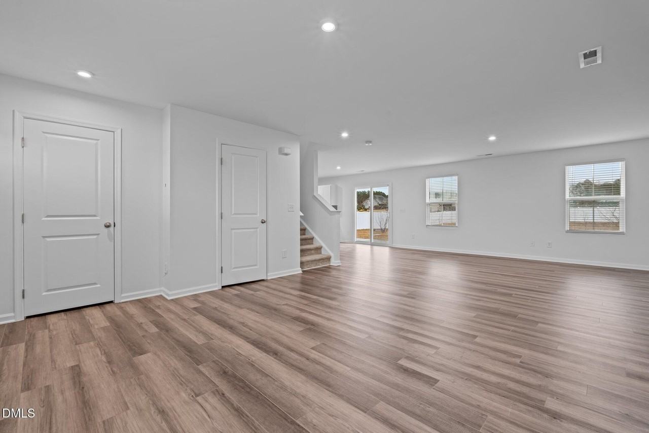 27 Bird Dog Dr - Photo 4 of 32