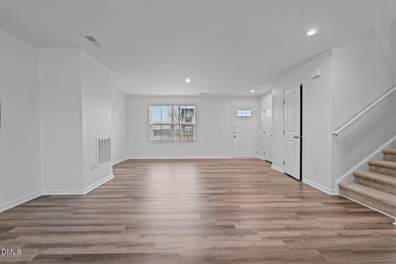 27 Bird Dog Dr - Photo 6 of 32