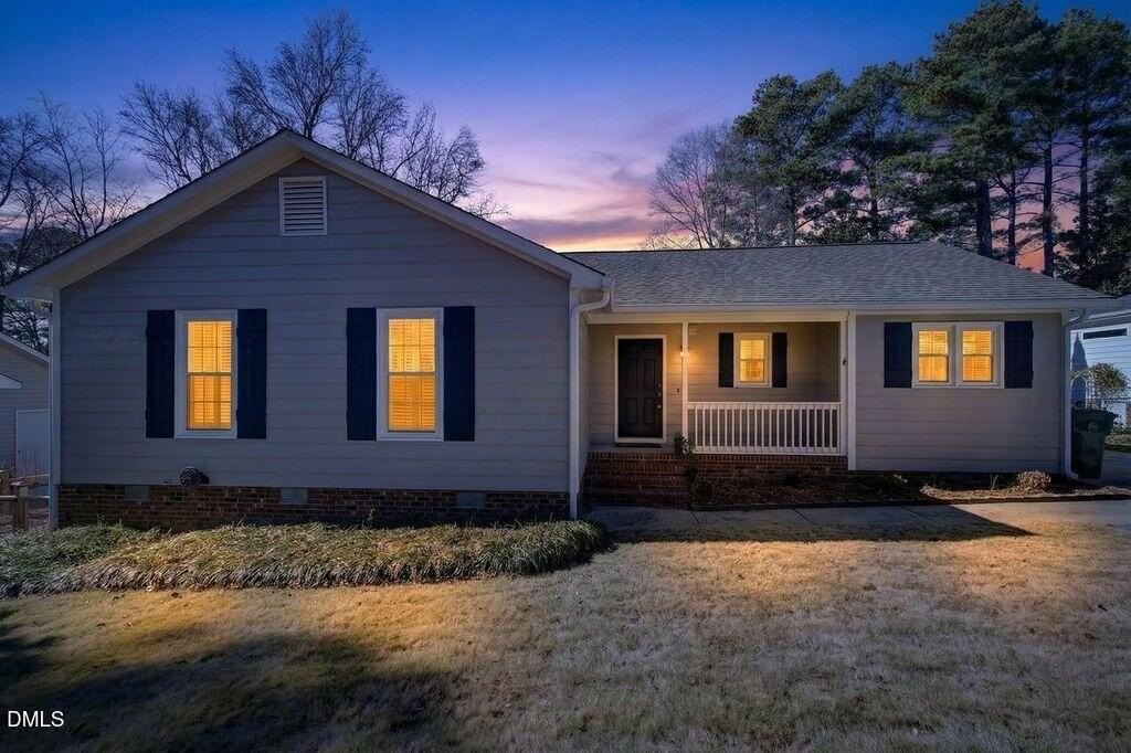 110 Mayodan Dr - Photo 3 of 35