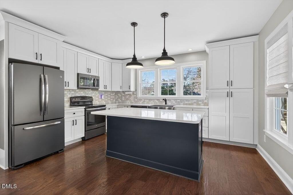 110 Mayodan Dr - Photo 4 of 35