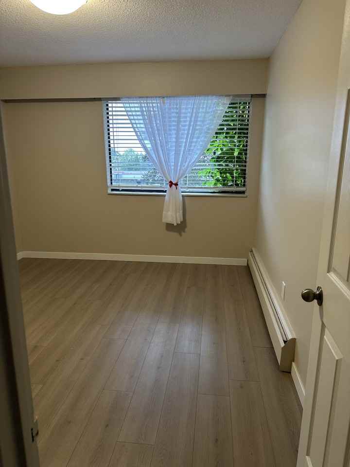 Sevilla Apartments - Photo 5 of 11