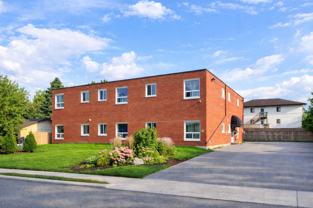 139 Queen St, Alliston, ON L9R 1K9, Canada - Photo 1 of 1