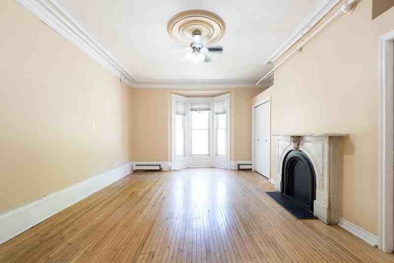 5718 South Street - Photo 4 of 8