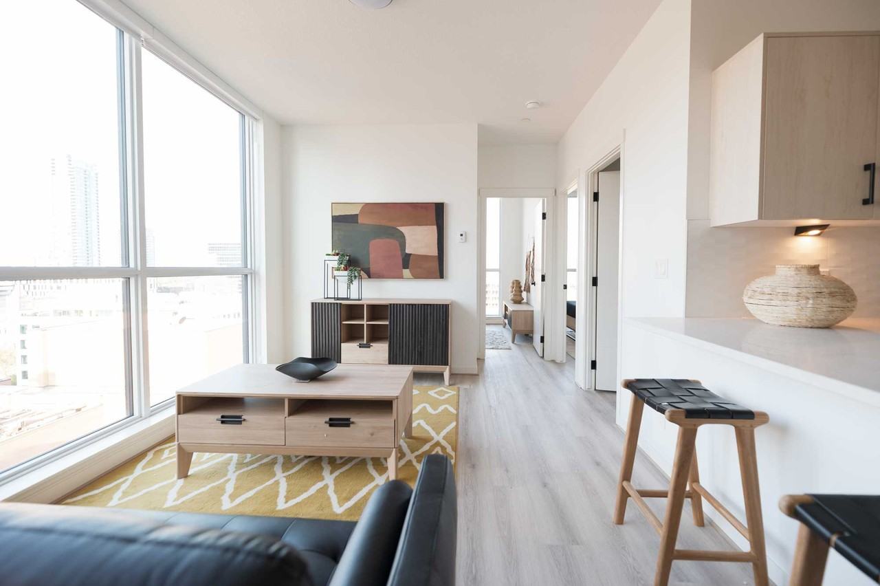 The HAT @ 9th - Photo 2 of 28