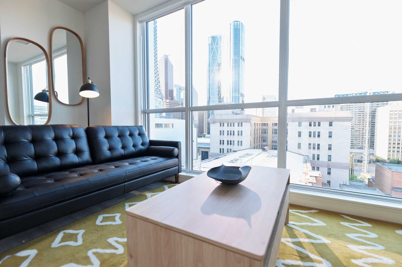 The HAT @ 9th - Photo 3 of 28