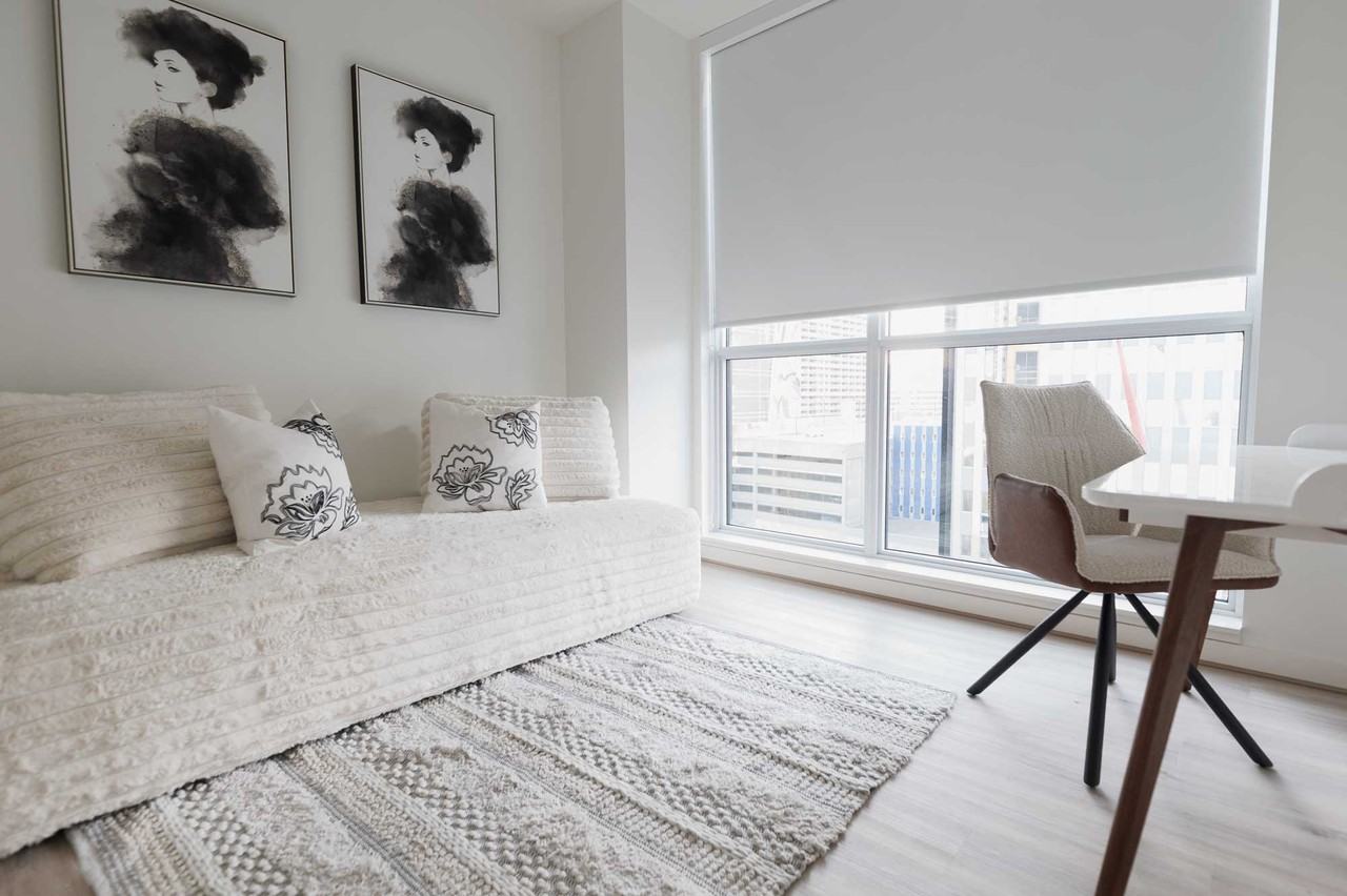 The HAT @ 9th - Photo 5 of 28