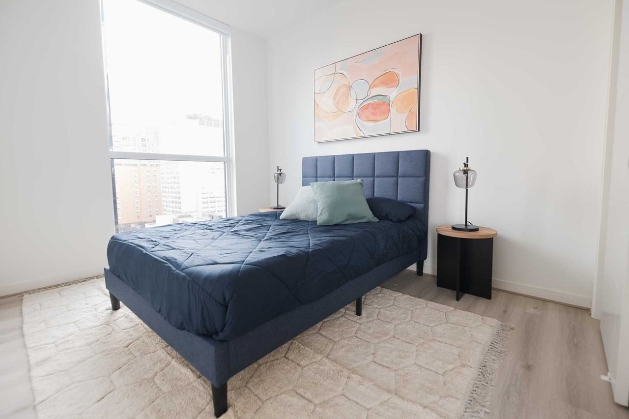 The HAT @ 9th - Photo 6 of 28