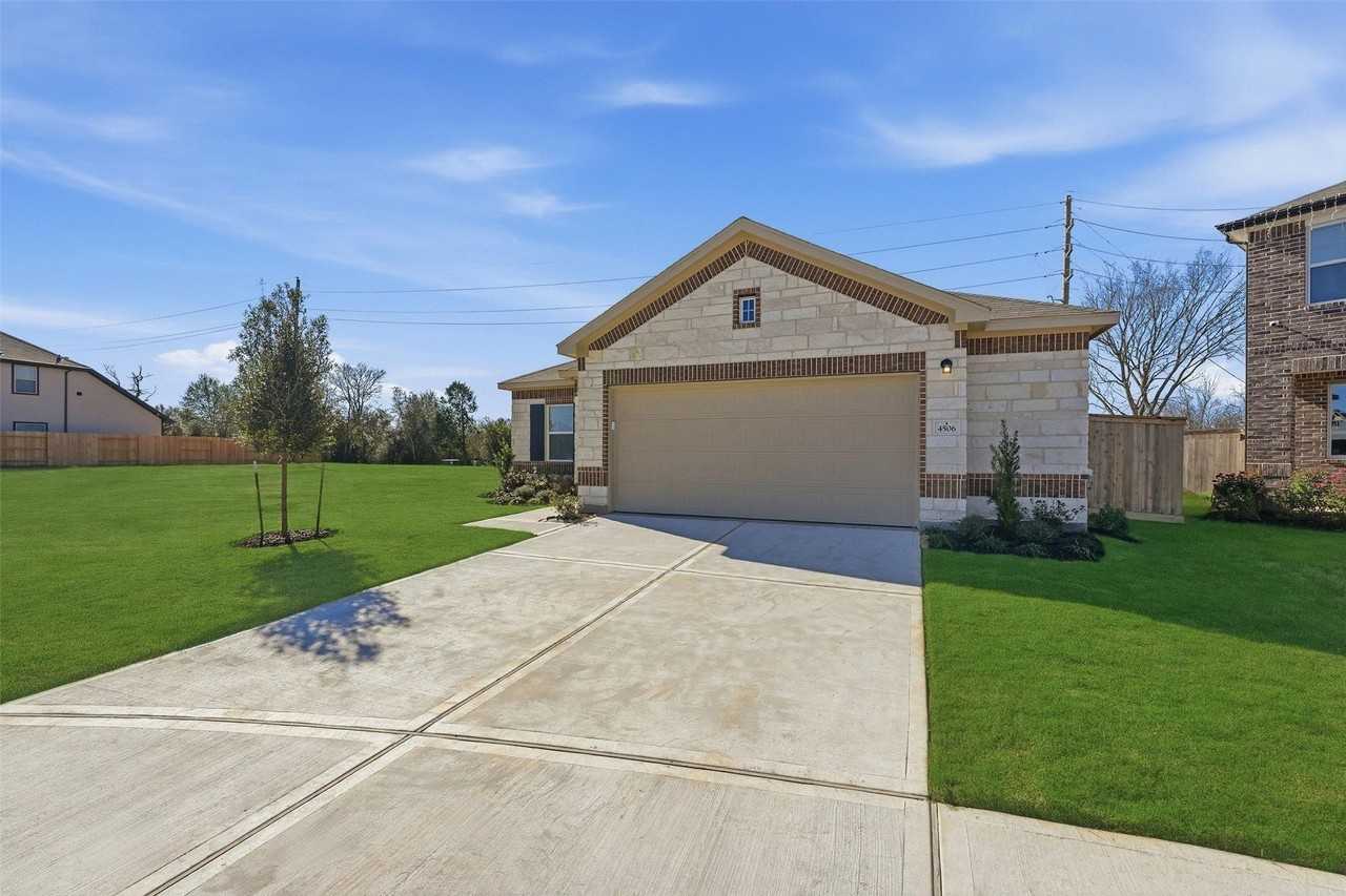 4506 Blue Mountain Laurel St - Photo 2 of 25