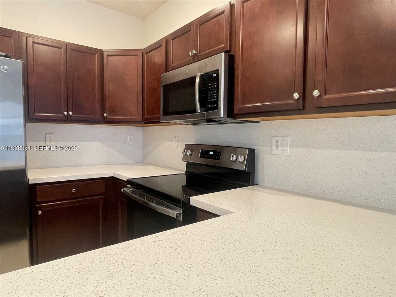 10491 W 34th Ct - Photo 3 of 37