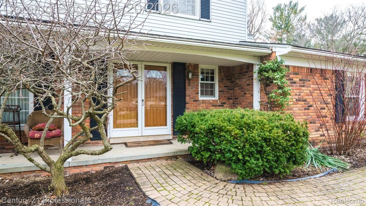 21824 Rathlone Dr - Photo 2 of 50