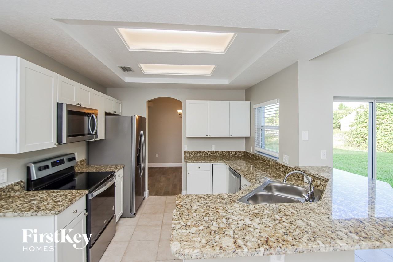 1048 Tolson St Se - Photo 6 of 15