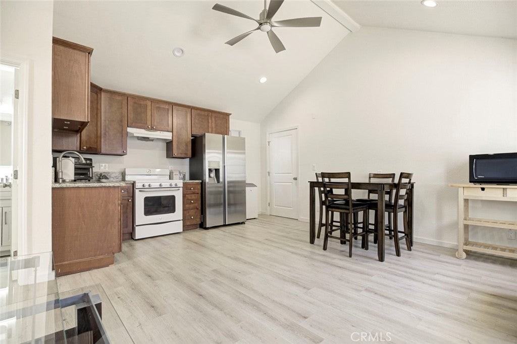 1444A Bruce Ave - Photo 2 of 15