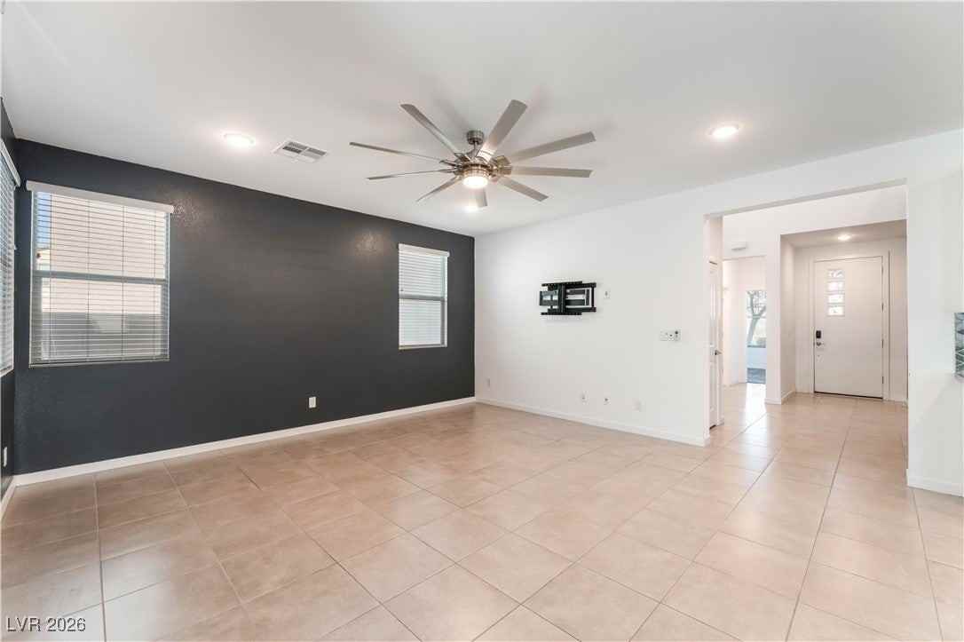 541 Ruby Mesa Ave - Photo 4 of 38