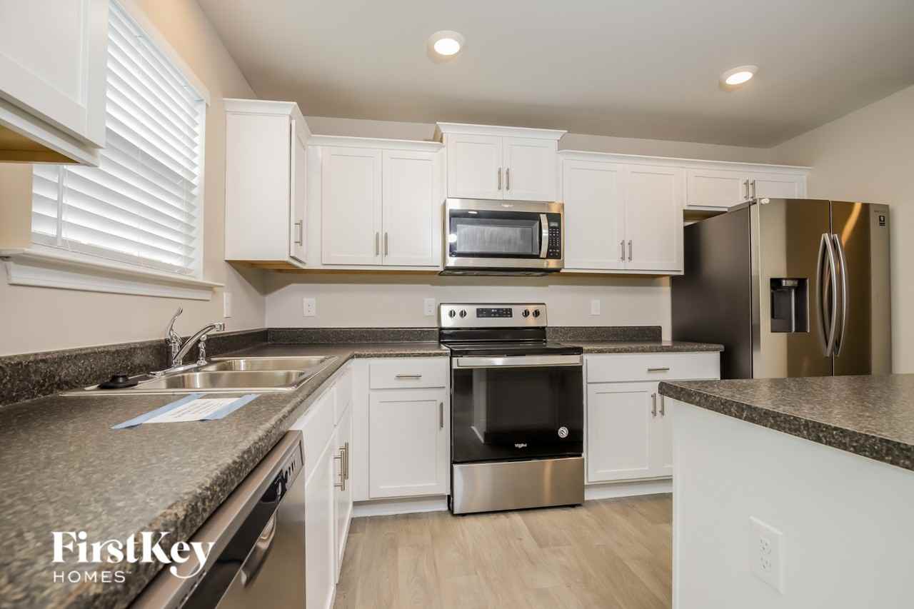 2043 Longshadow St - Photo 6 of 16