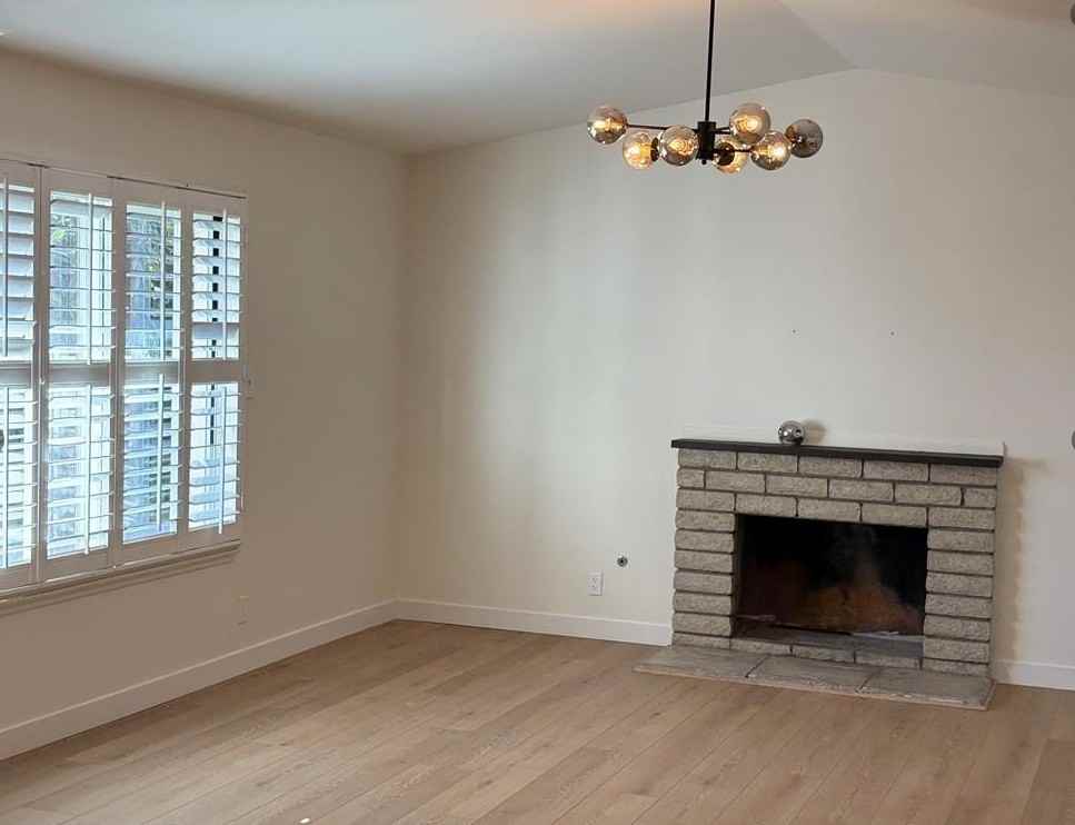 1943 Arcdale Ave - Photo 3 of 7