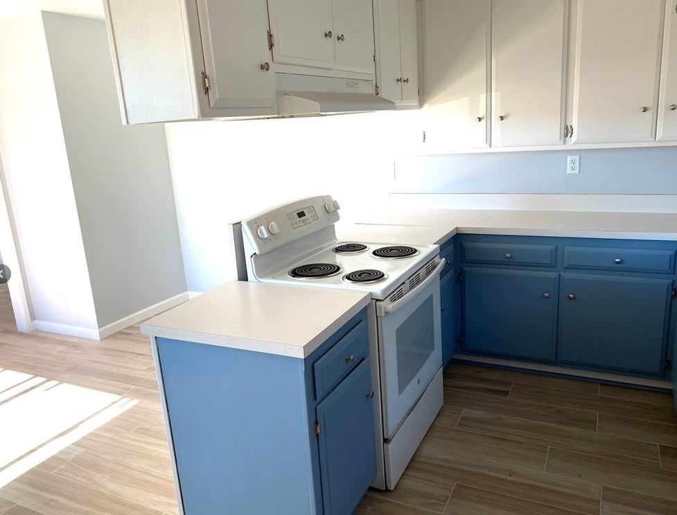 570 E Erna Ave - Photo 3 of 24