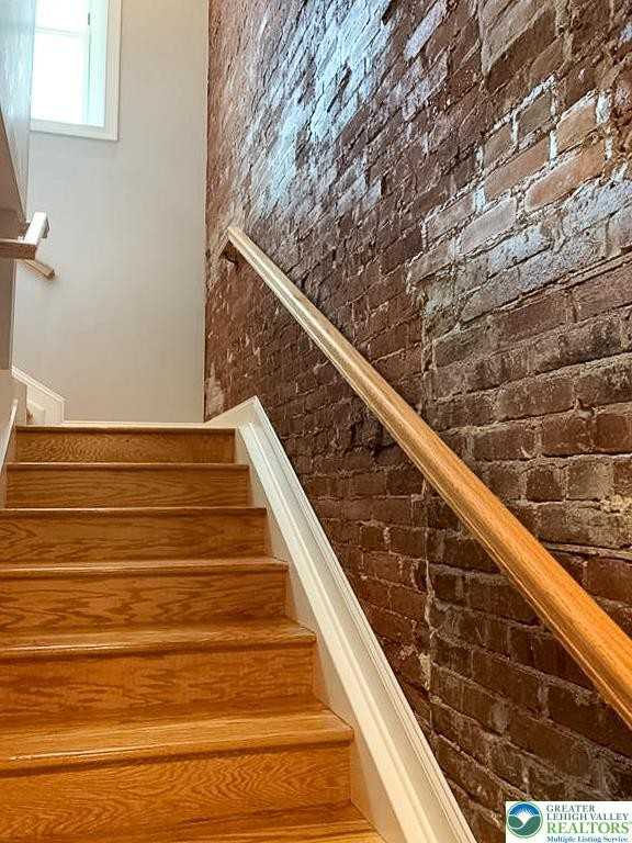 326 Church St ##2 - Photo 4 of 22