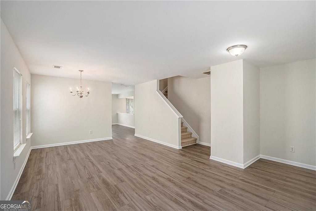 3015 Whittier Way - Photo 2 of 31