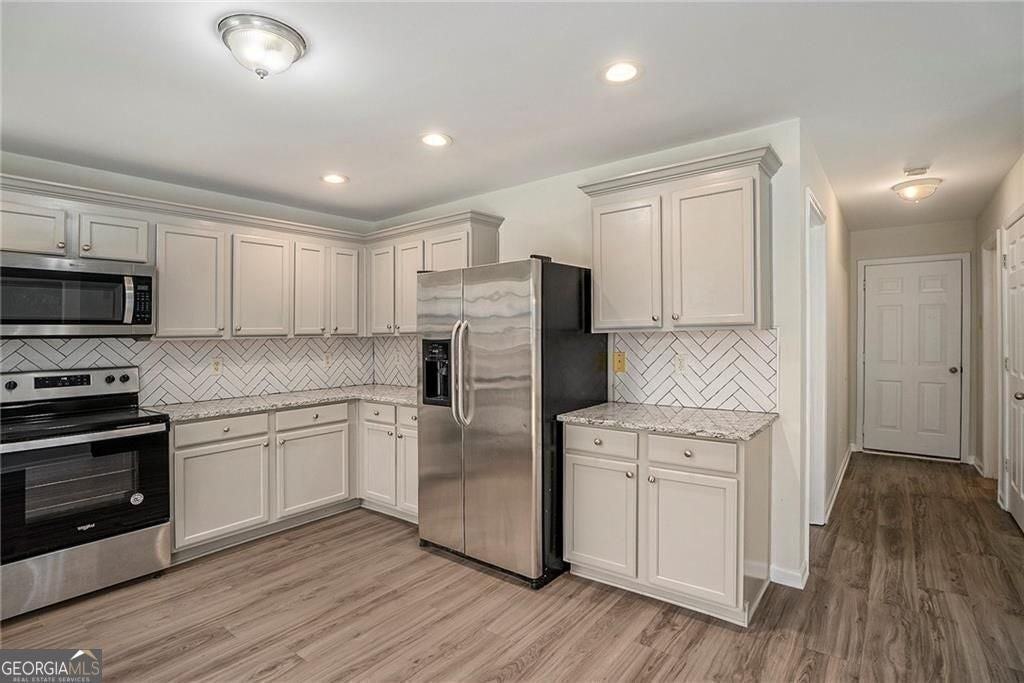 3015 Whittier Way - Photo 7 of 31