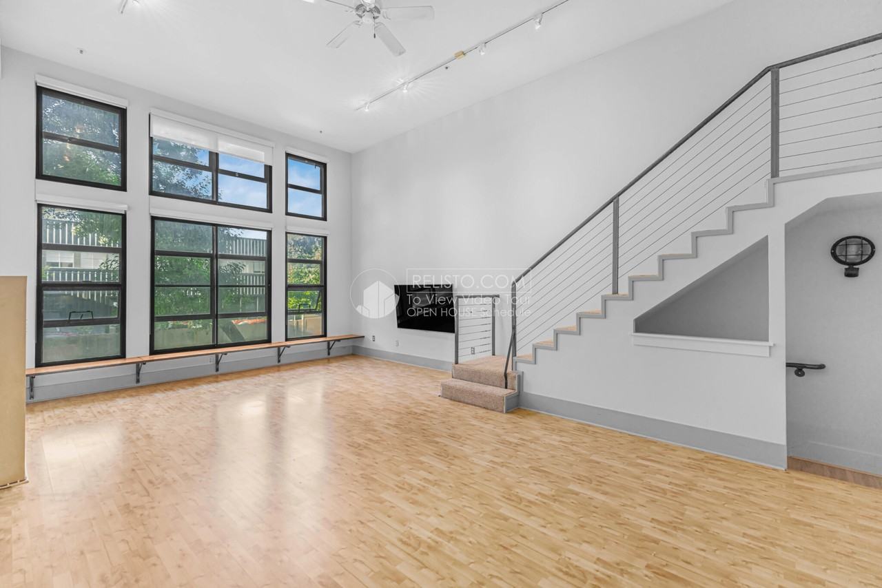 139 Welsh St #2 - Photo 4 of 24