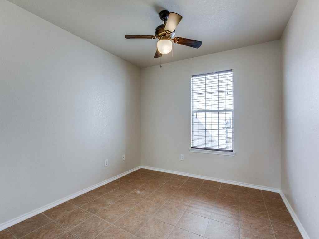 10116 Villa Del Lago - Photo 4 of 13