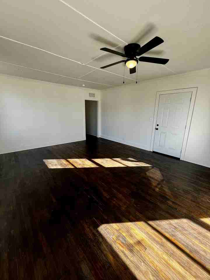 410 5th St S #1 - Photo 7 of 8