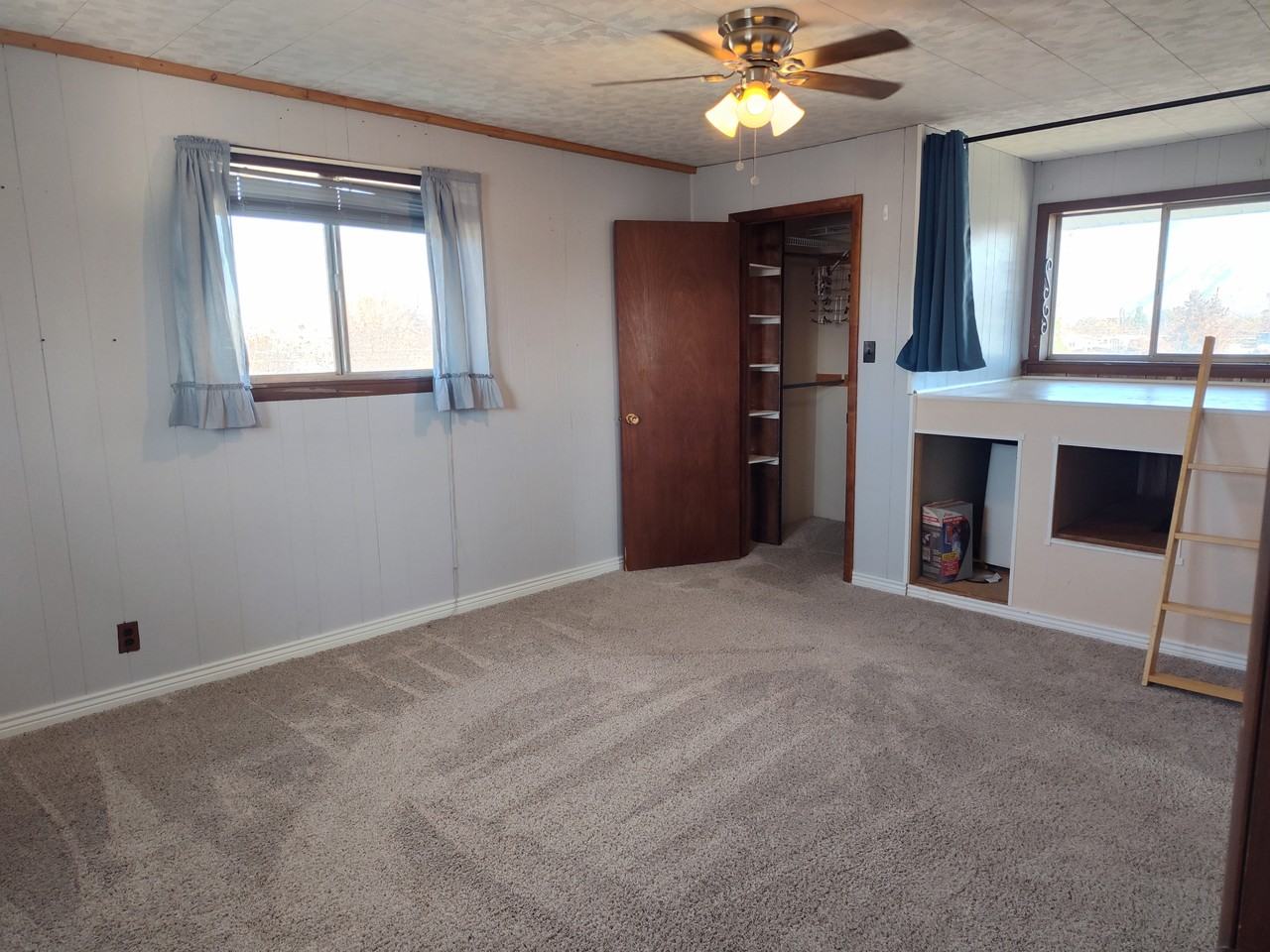 2084 W Condie Dr - Photo 6 of 14