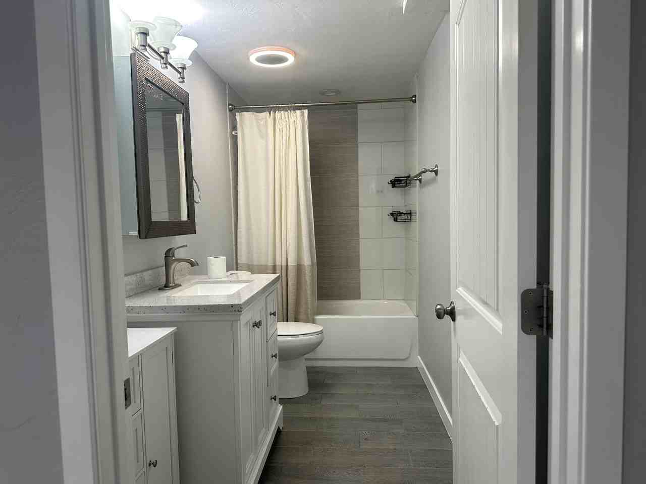 348 N St - Photo 2 of 7