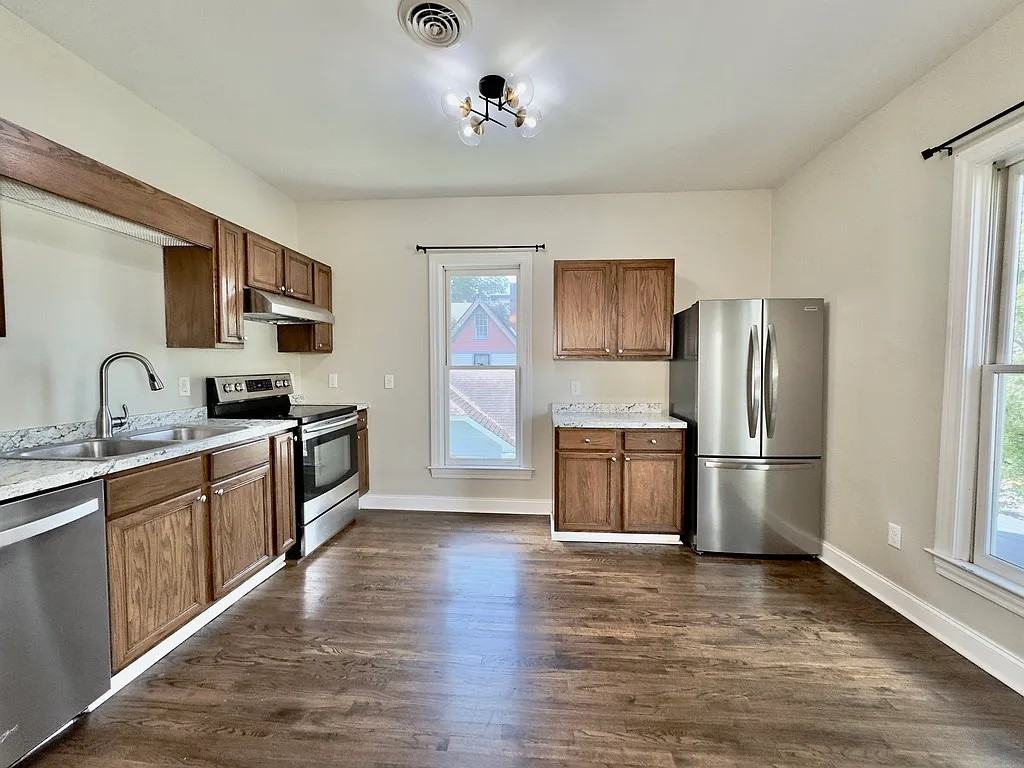 1712 Washington Ave #3 - Photo 6 of 30