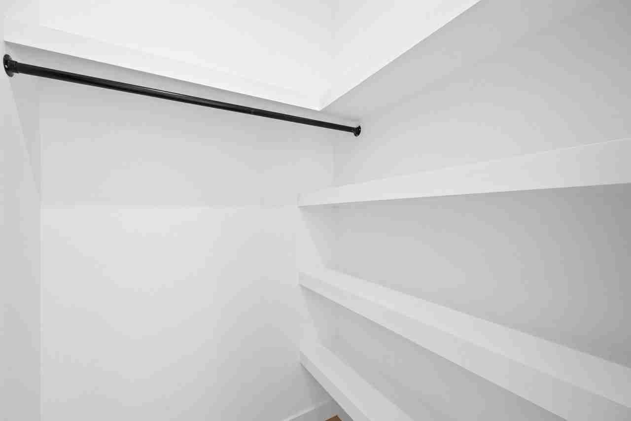 2324 S Dunsmuir Ave #1-2 - Photo 6 of 50