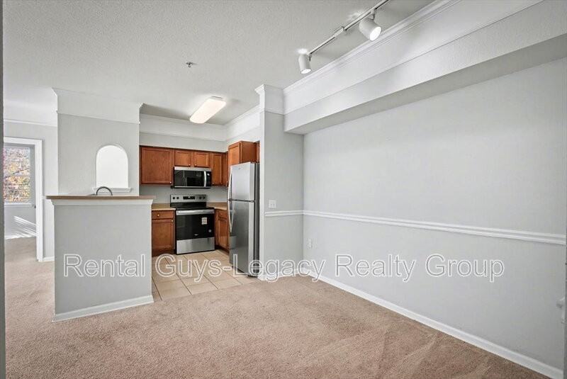 8550 Touchton Rd #628 - Photo 6 of 37