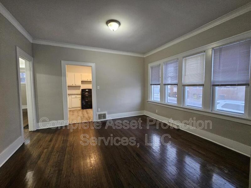 6404 Harrison Ave - Photo 4 of 13