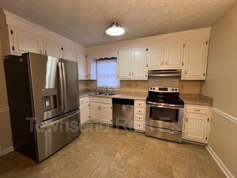 3330 Crosswinds Dr - Photo 4 of 14