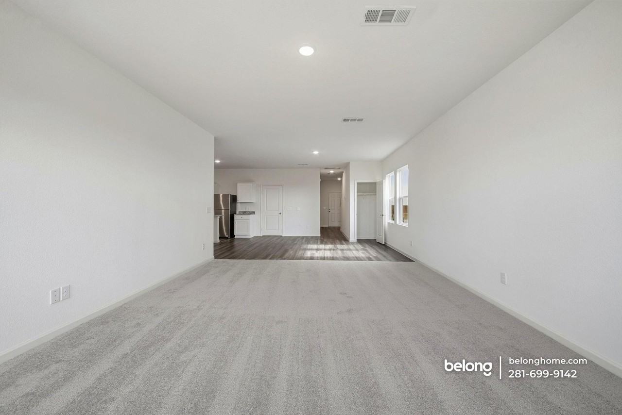 10726 Sonny Trails Ct - Photo 6 of 37