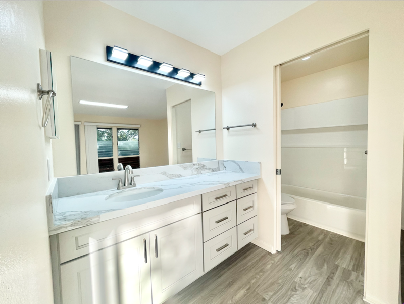 98-1421 Kaahumanu St - Photo 6 of 28