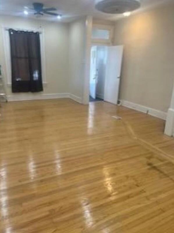 926 Forrester Ave - Photo 4 of 12