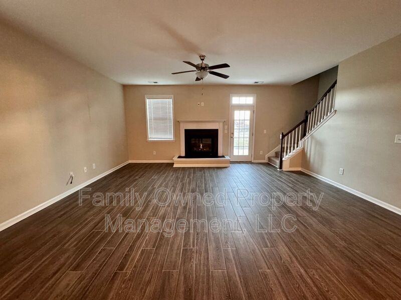 584 Pendleton Dr - Photo 2 of 9