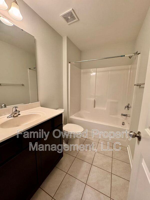 584 Pendleton Dr - Photo 6 of 9