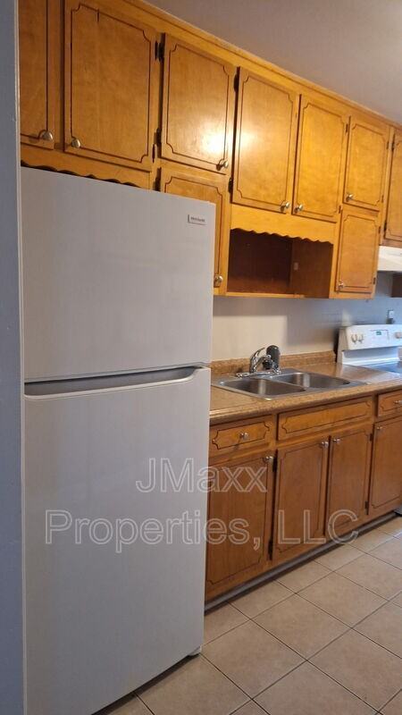 2913 Horse Shoe Dr Se - Photo 3 of 11