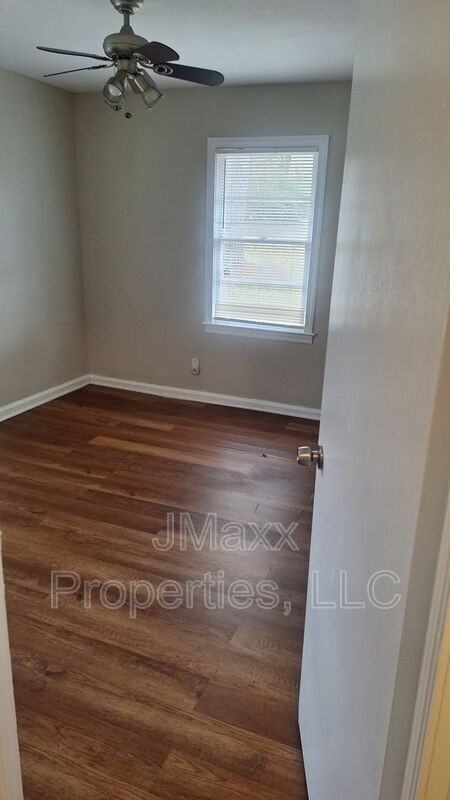 2913 Horse Shoe Dr Se - Photo 7 of 11