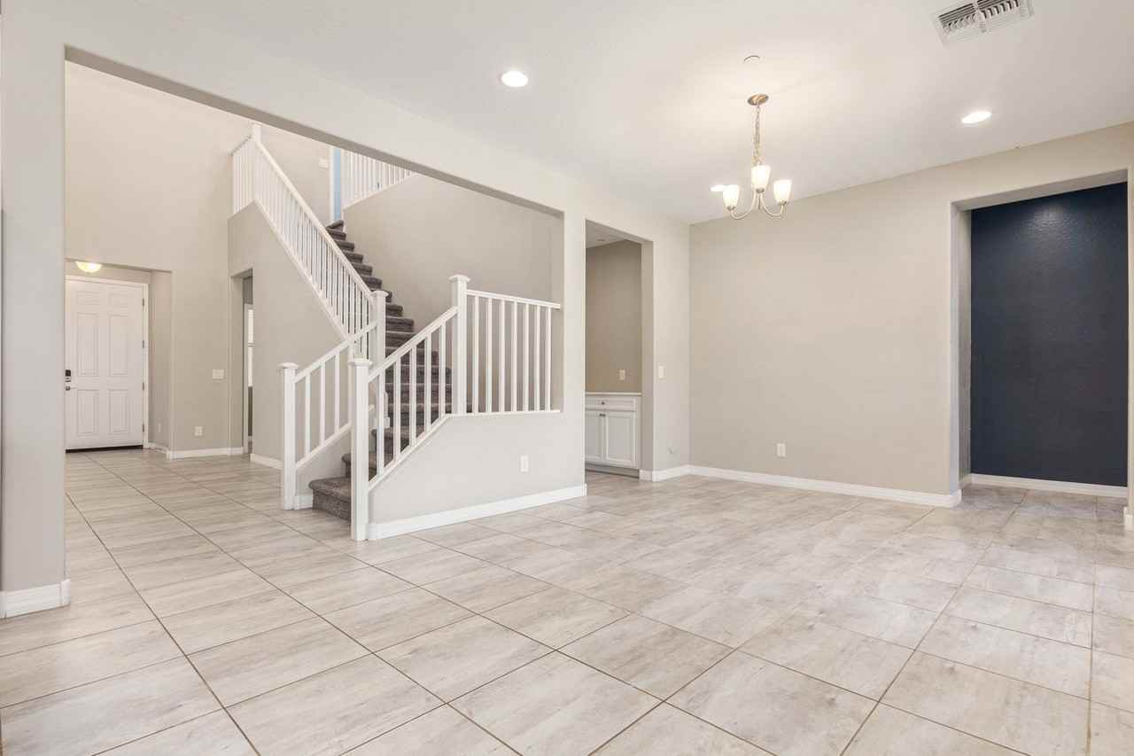 21366 W Almeria Rd - Photo 2 of 50