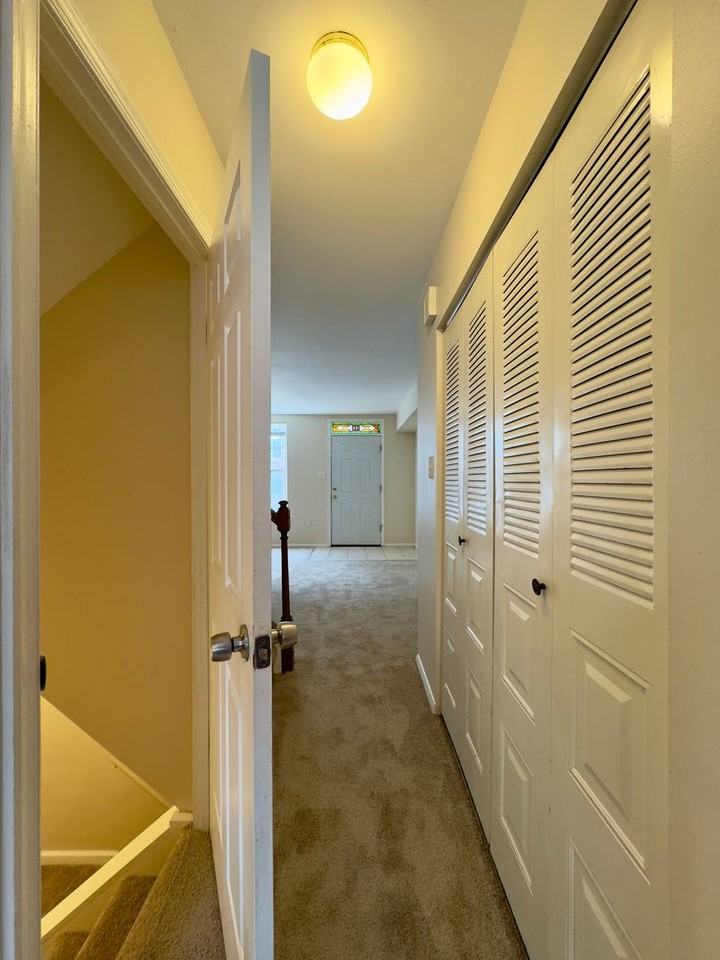 106 N Wolfe St - Photo 5 of 22