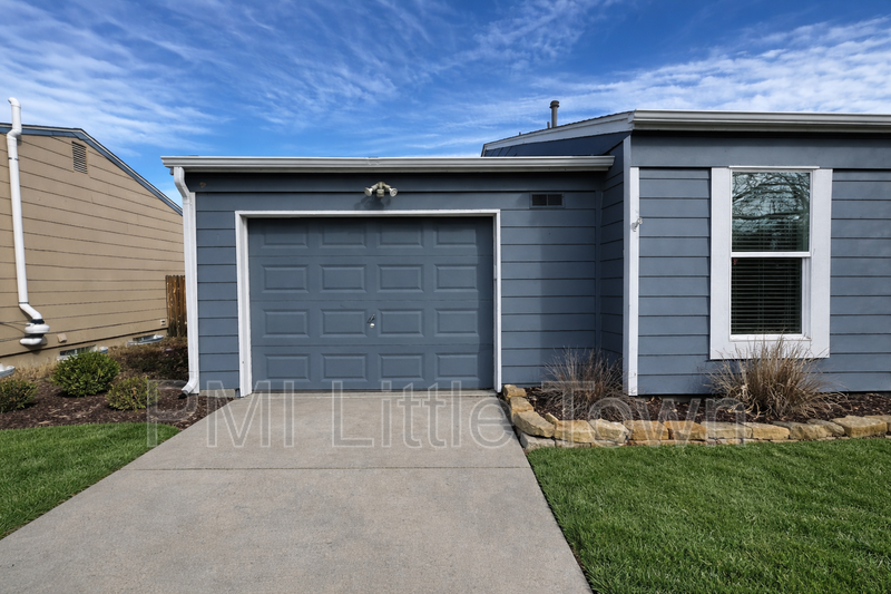 1670 Halifax Way - Photo 3 of 25