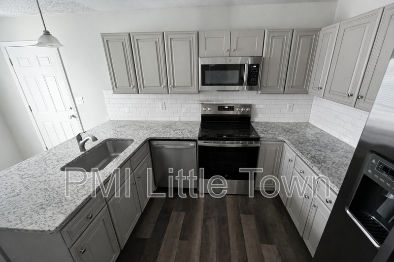 1670 Halifax Way - Photo 7 of 25