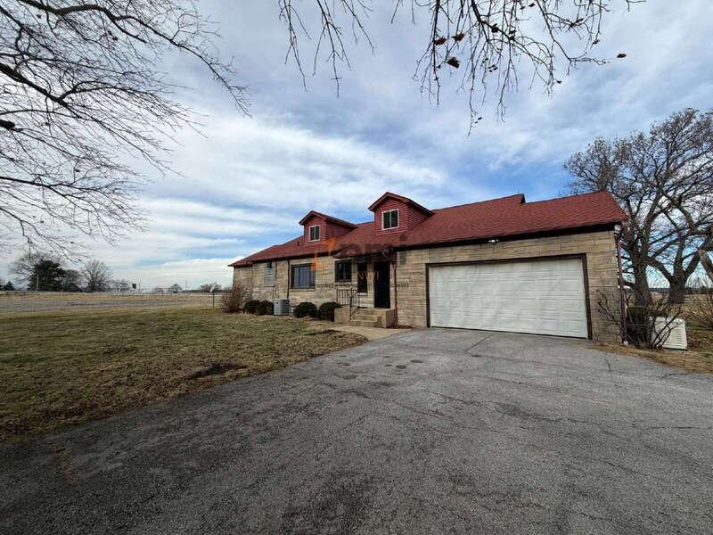 13403 W 223rd Ave - Photo 3 of 29