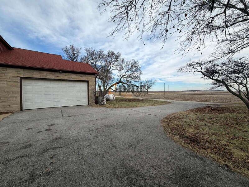 13403 W 223rd Ave - Photo 4 of 29