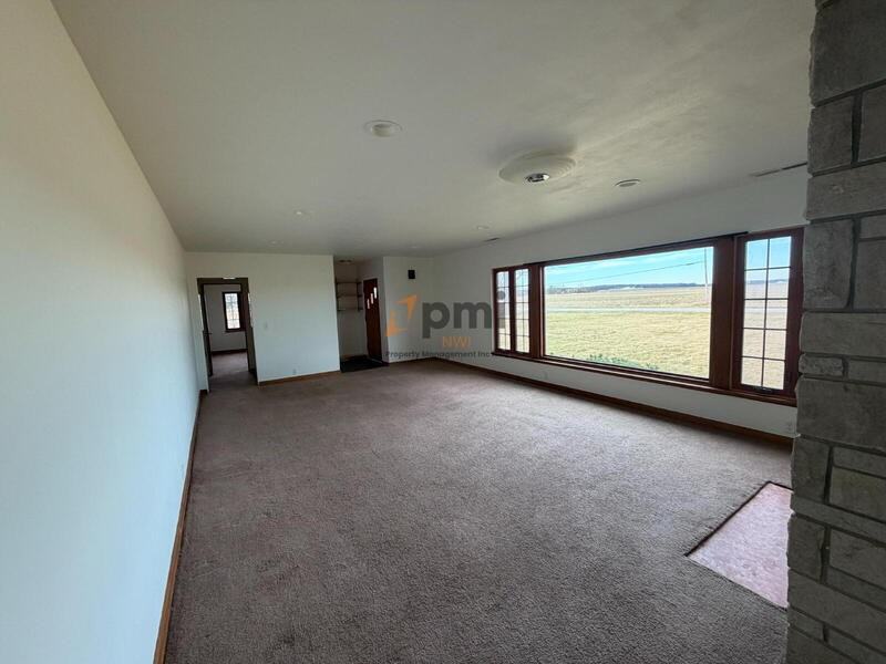 13403 W 223rd Ave - Photo 5 of 29